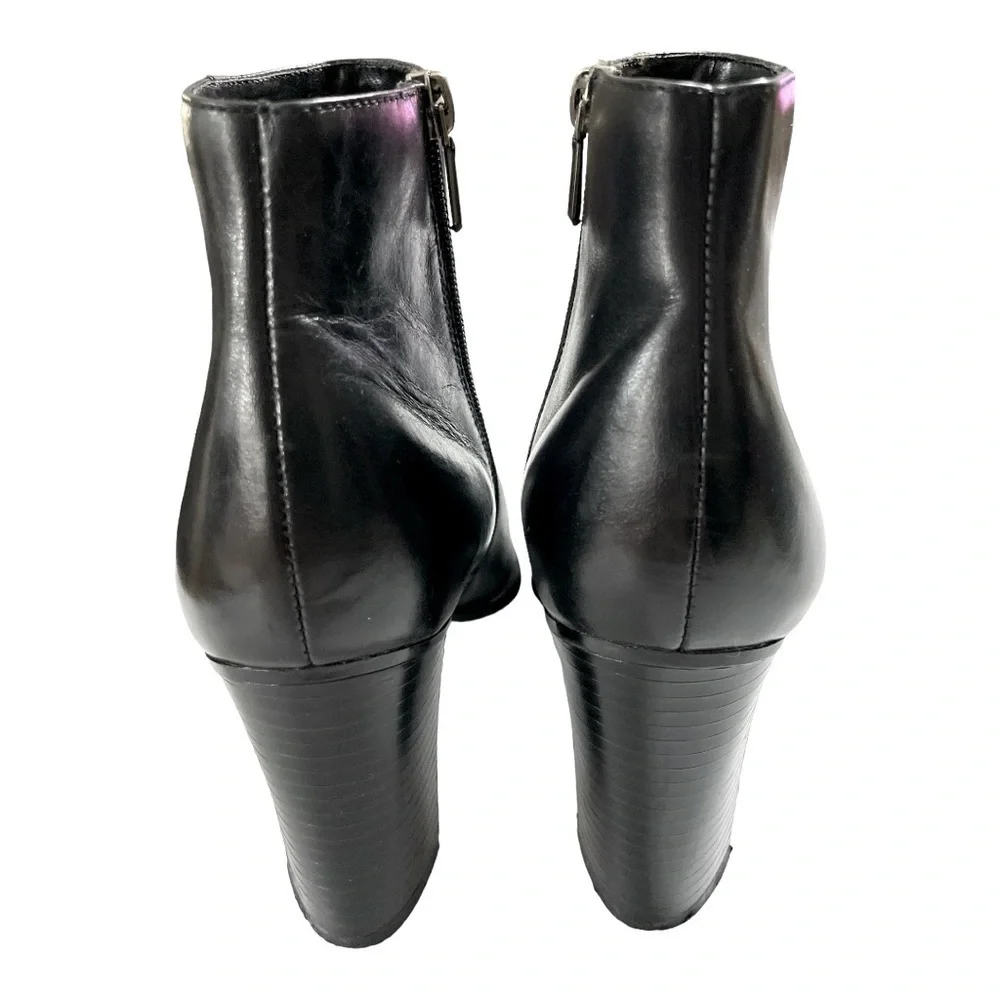 WHITE MOUNTAIN BLACK LEATHER ANKLE BOOTS size 9.5
